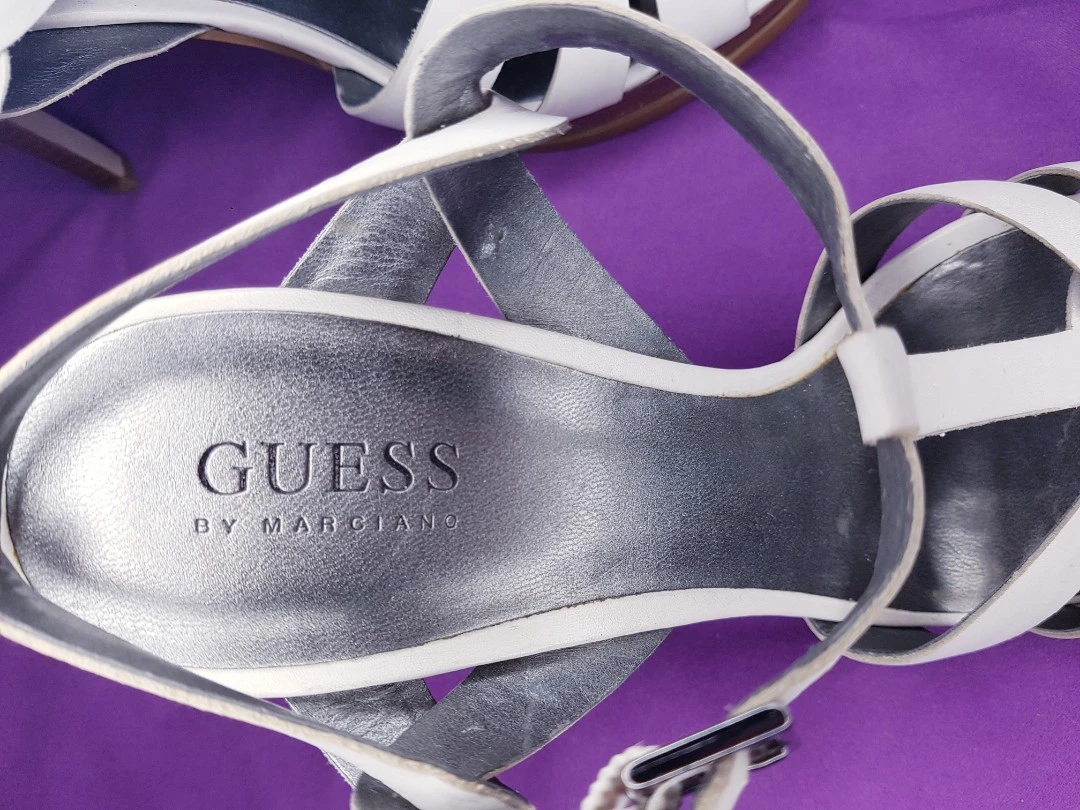 GUESS White leather heeled sandals platform - photo 4