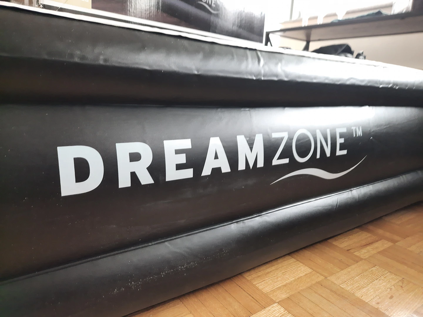DREAMZONE Twin Air Mattress thumbnail