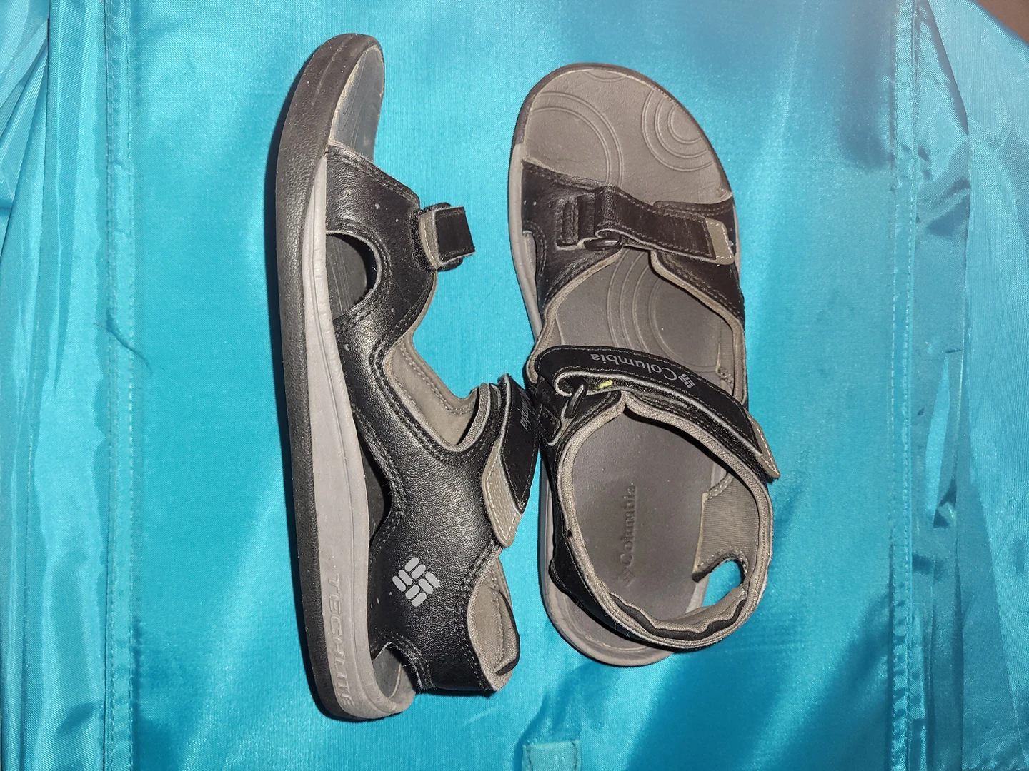 Boys sandals size 4 thumbnail