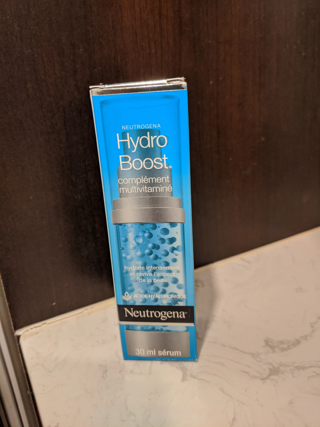 Neutrogena Hydro boost Multi vitamin serum image indicator(2)