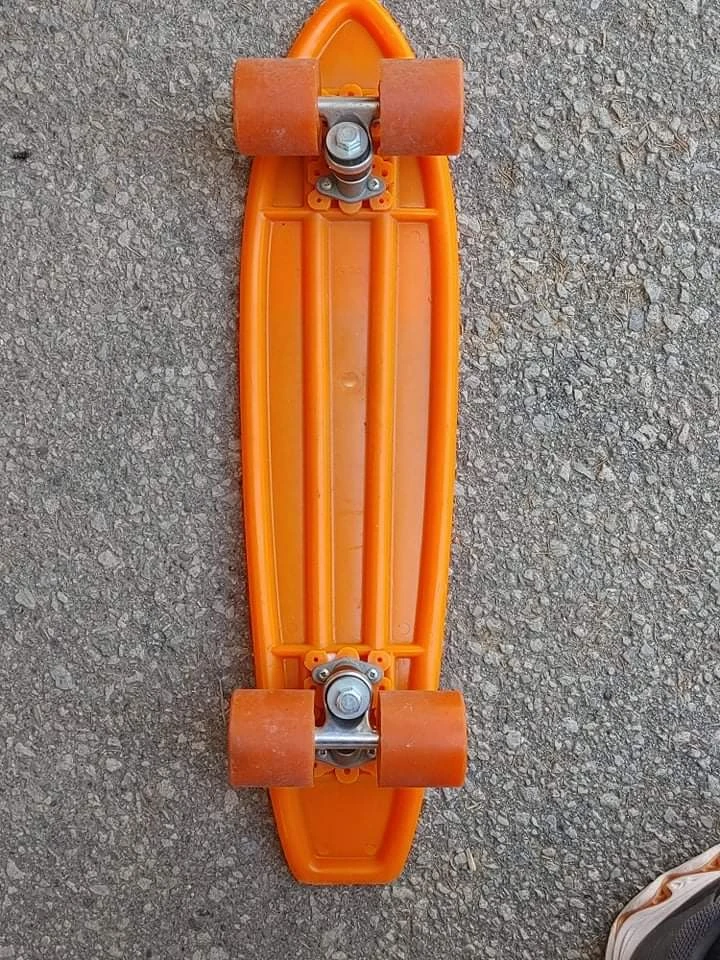 Vintage  C-Plus skateboard - photo 2
