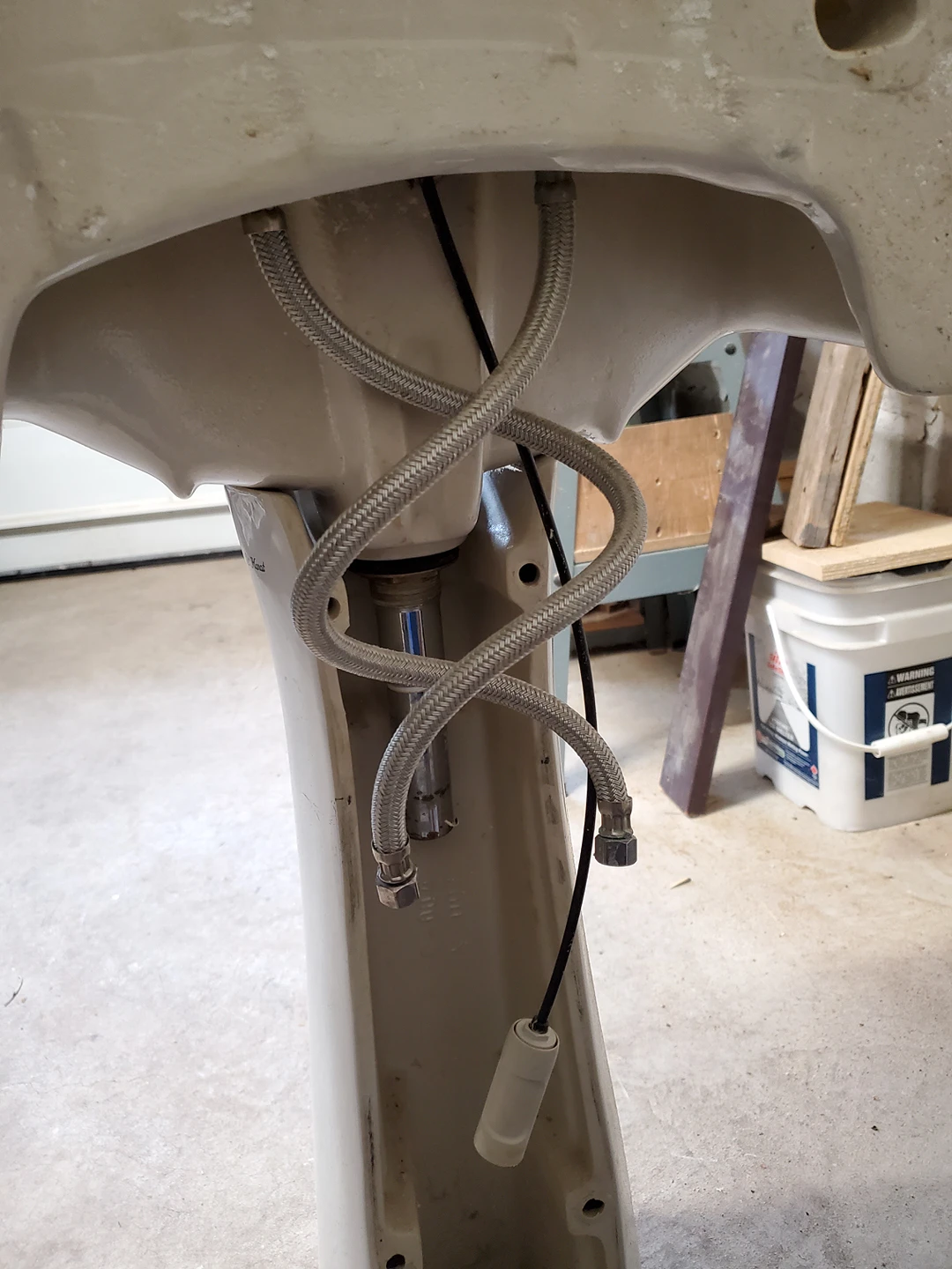 Pedestal Sink with Faucet - photo 4