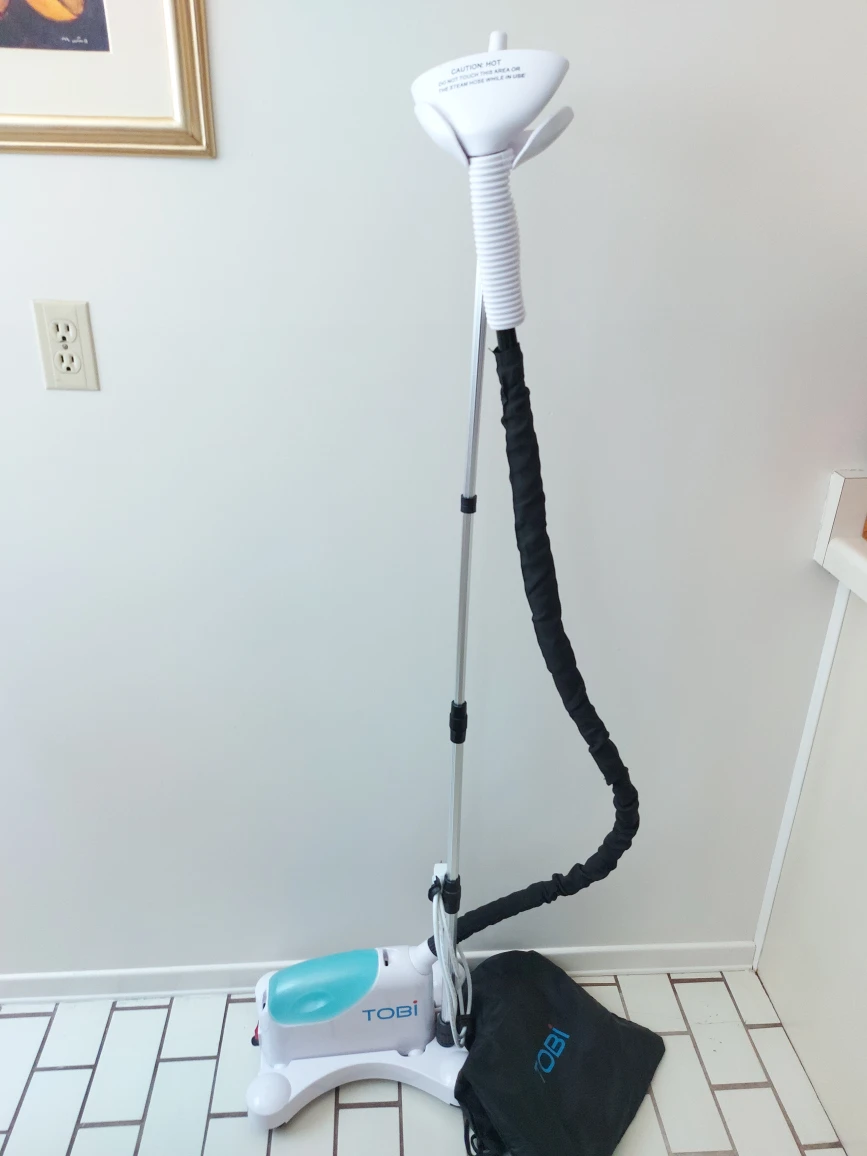 Tobi, steam iron