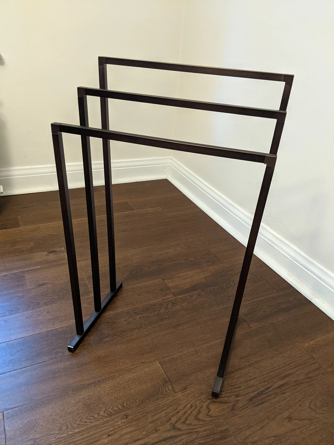 Edenscape Free Standing Towel Stand thumbnail