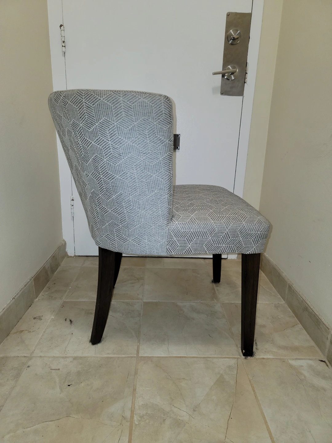 Accent chair image indicator(2)