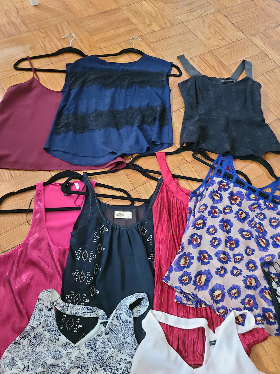 XS tops moving sale all 11 for $35