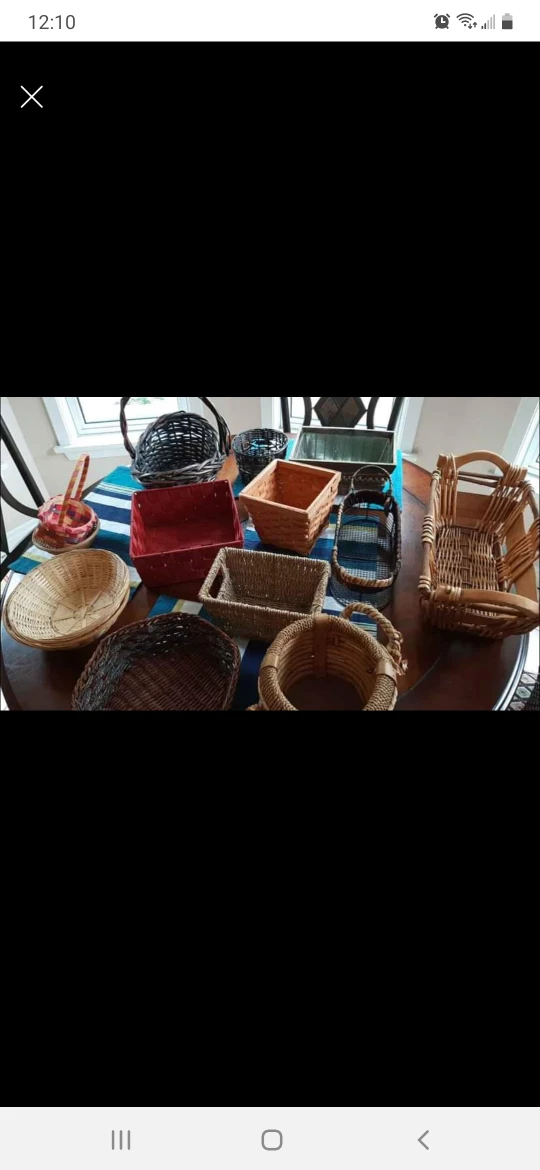 Assorted Basket Lot thumbnail