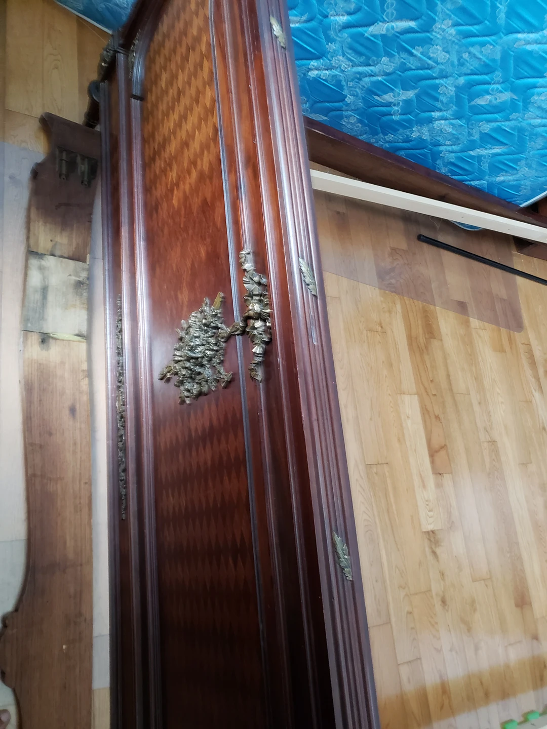 Bed frame - photo 4