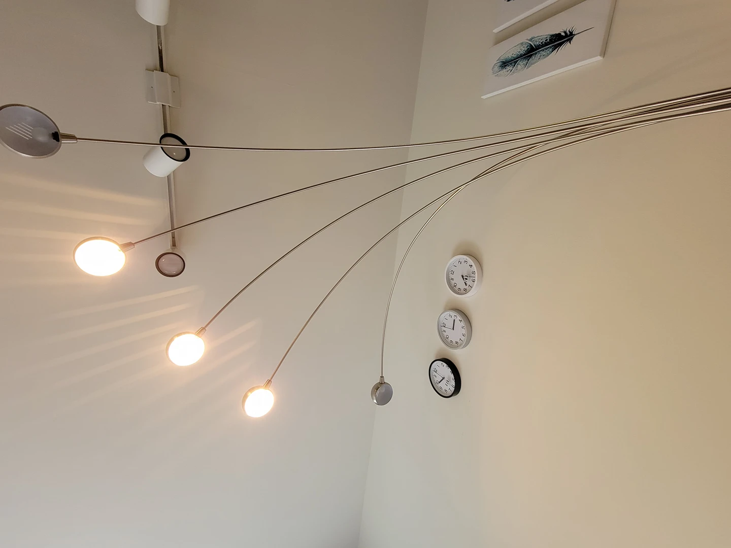 Tall 5 head modern lamp with 3 light modes - photo 2