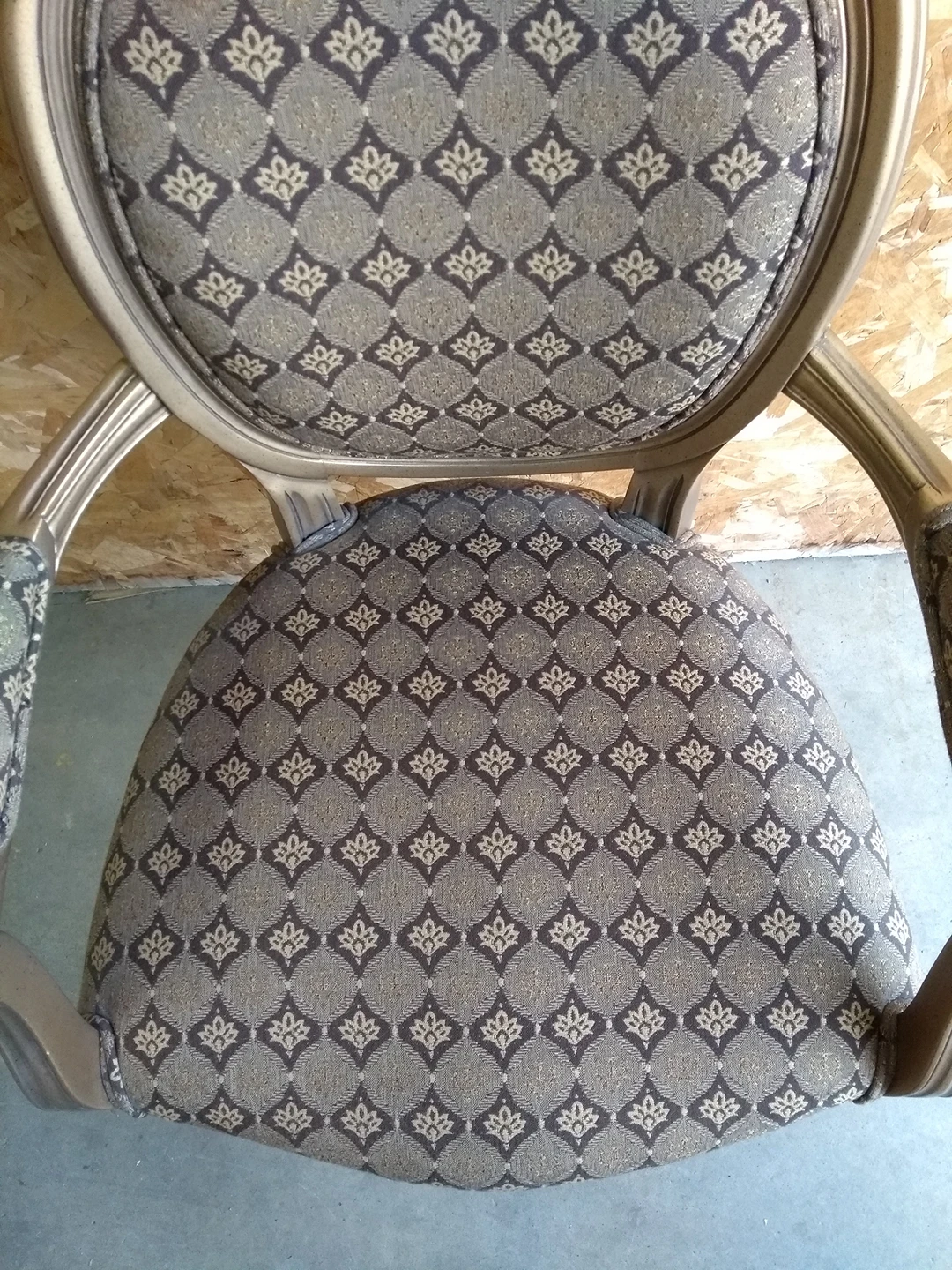Brown and Gold Accent Chair - photo 5