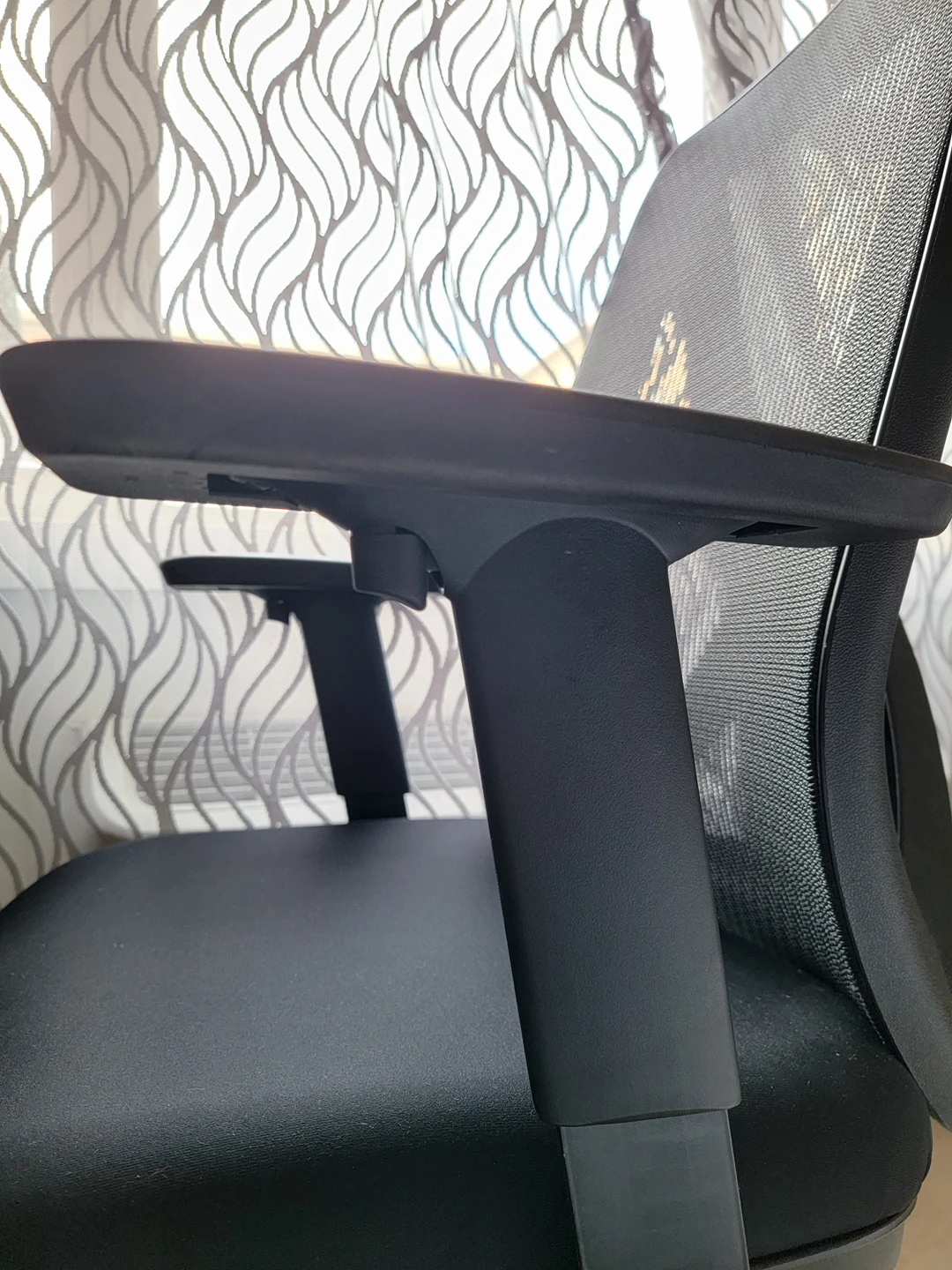 Computer Chair from Staples with cooling fabric - photo 3