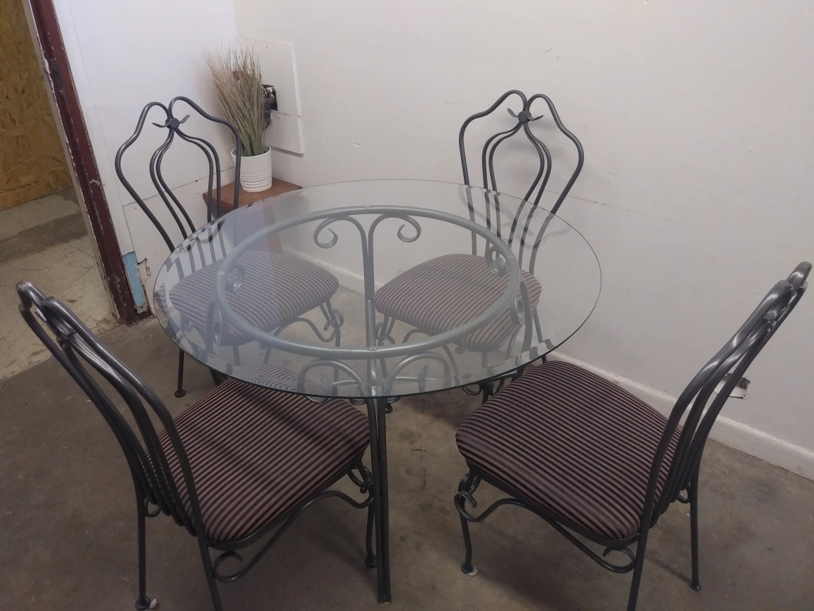 kitchen Table Set + Free Delivery - photo 2