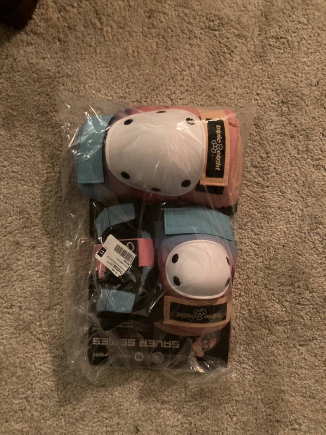 Triple Eight Knee/Elbow/Hand pad set - size M - new & unopened thumbnail