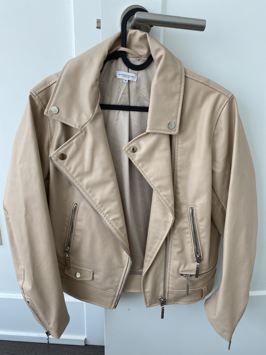 Jackets and Hoodies image indicator(7)