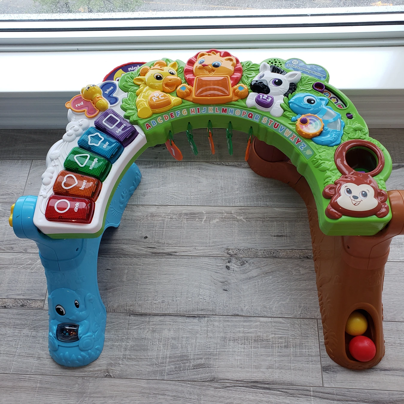 baby learning station