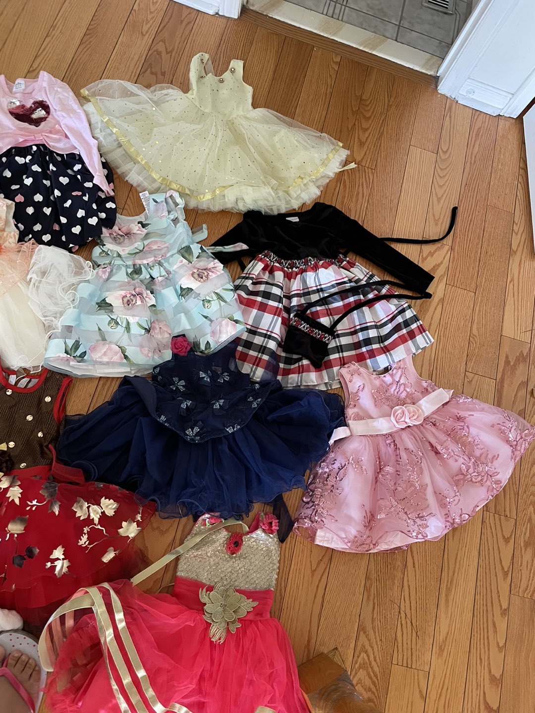 Free Baby/Toddler dresses thumbnail