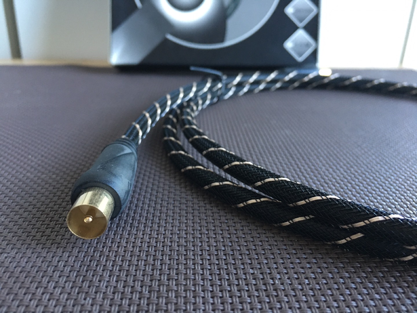 #Freecycle Coaxial RF Cable image indicator(3)