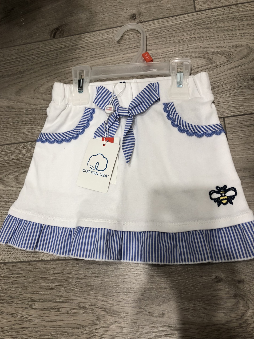Skirt  thumbnail