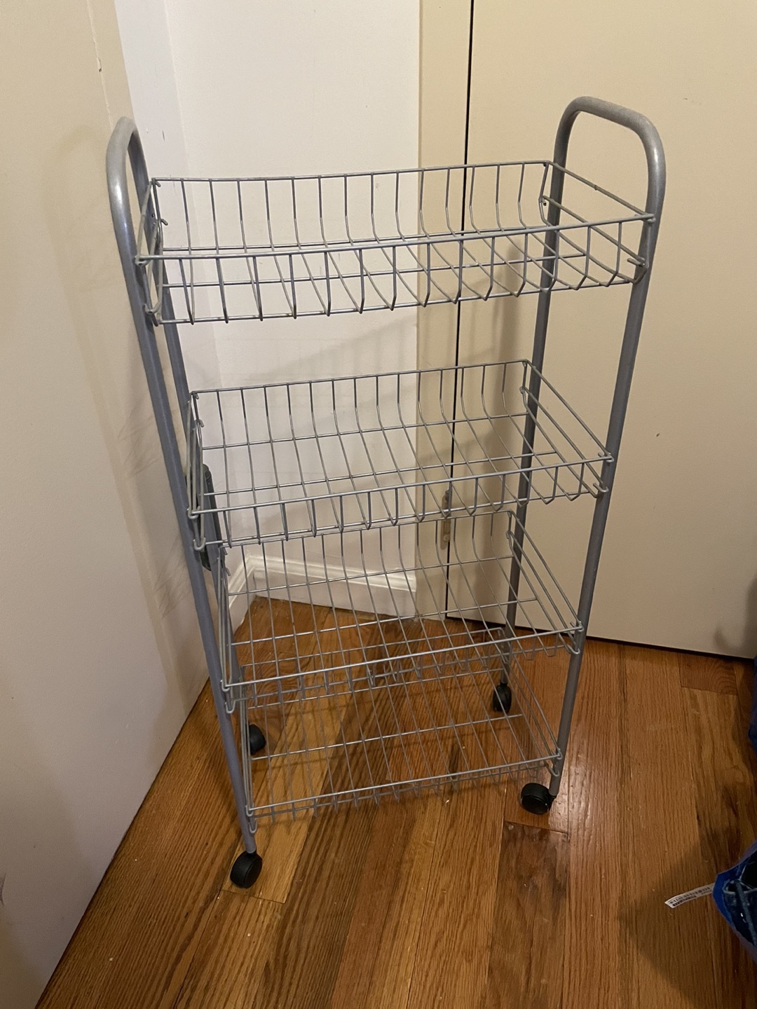 Rolling cart - photo 2