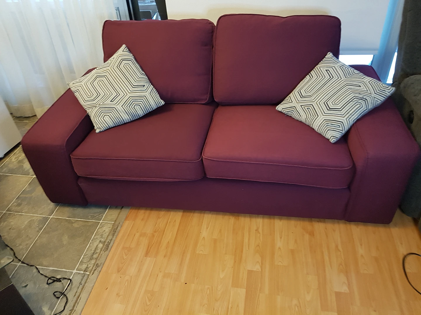 Excellent Condition IKEA Kivik - photo 3