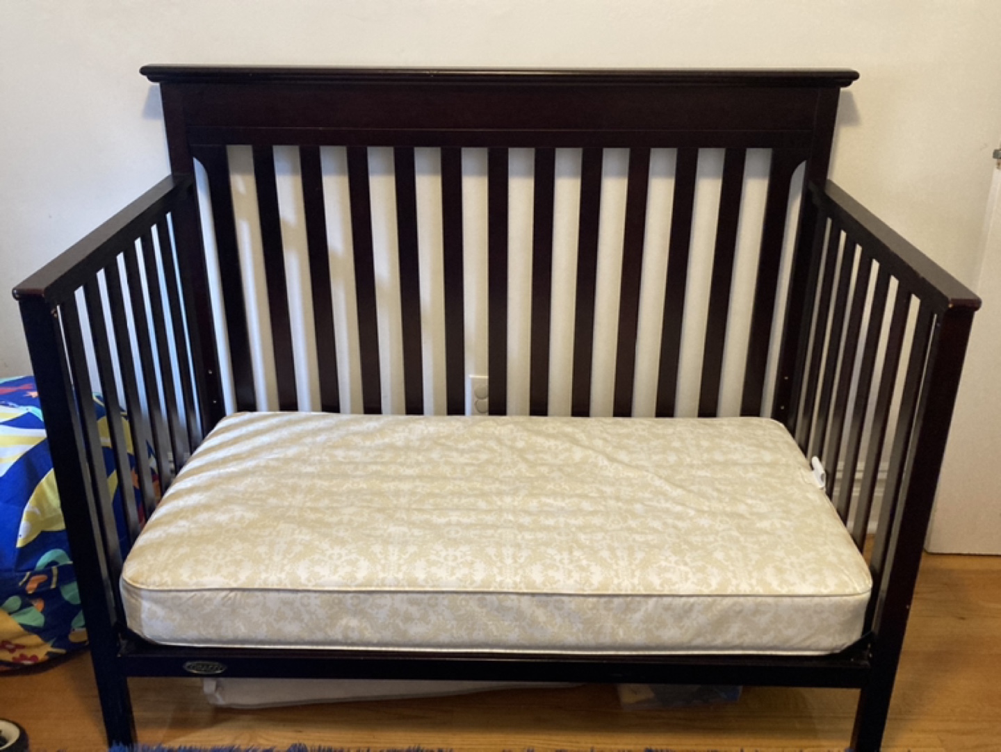 Graco Convertible crib/toddler bed