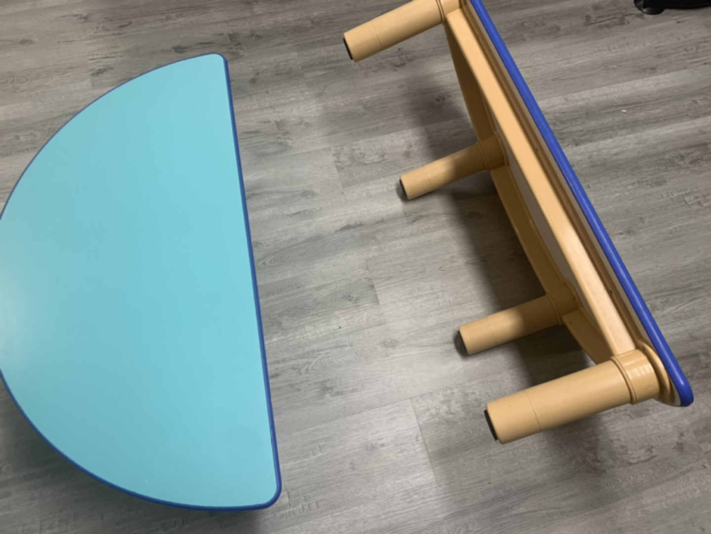 Table for kids - photo 3