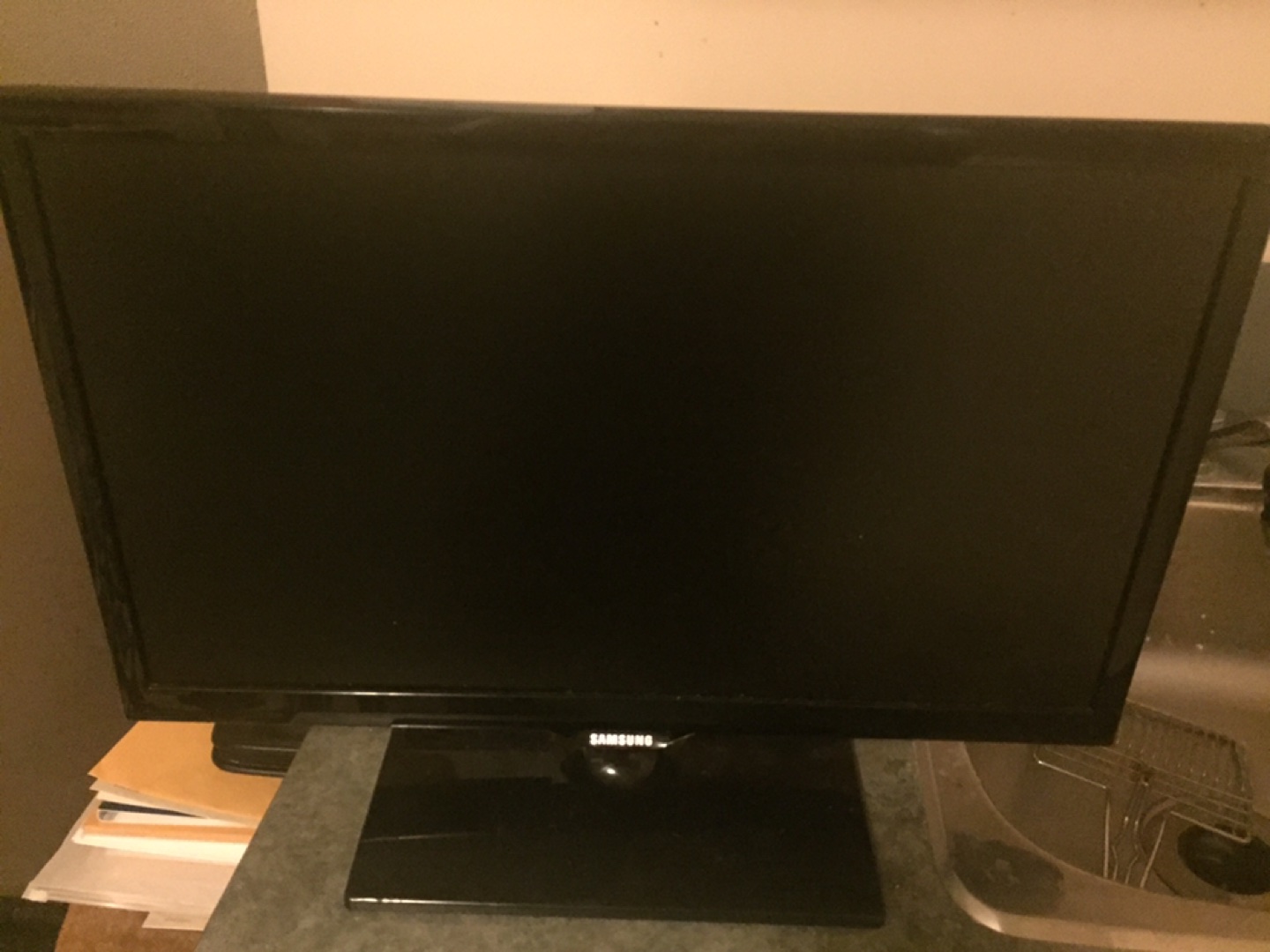 Samsung TV 22”
