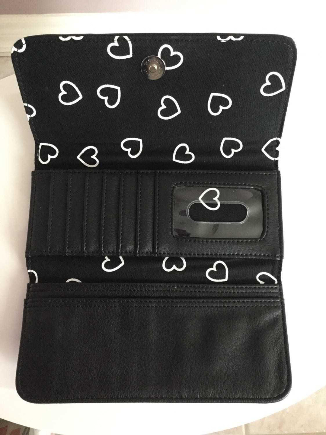 Hello Kitty Wallet, New. - photo 2