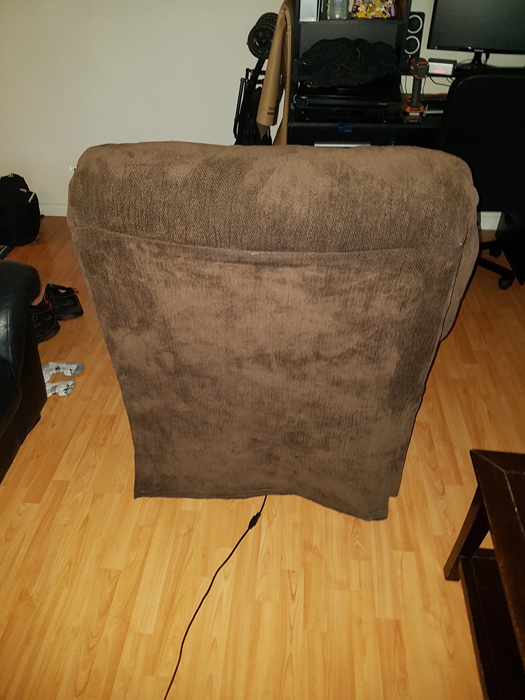 Excellent Condition Brown Power Recliner - photo 2