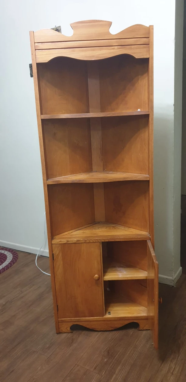 wooden corner on sale. - photo 3