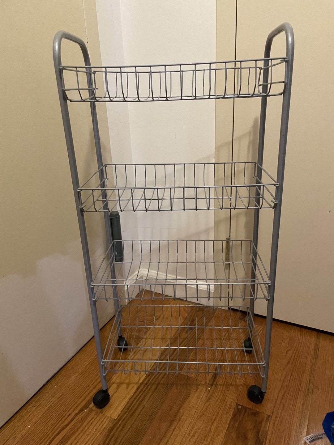 Rolling cart