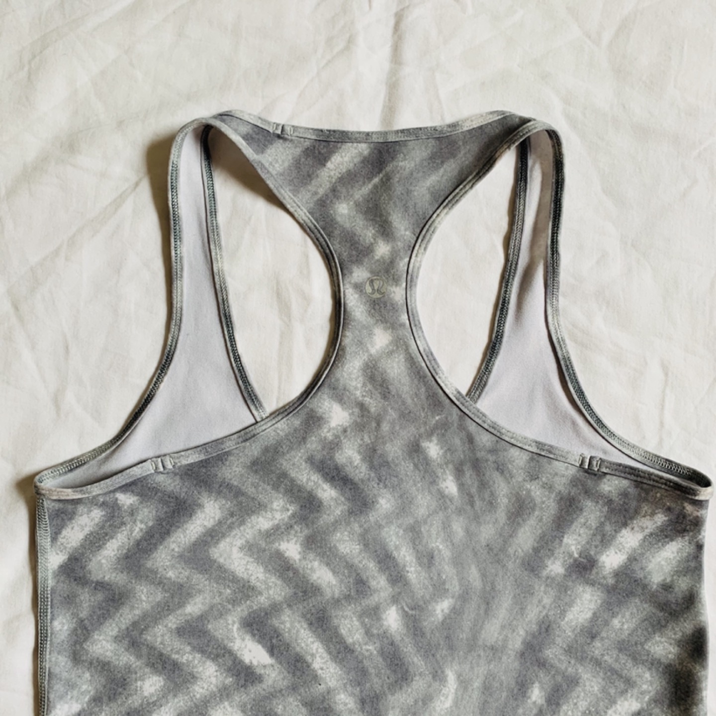 Lululemon cool racerback tank top grey and white - photo 5