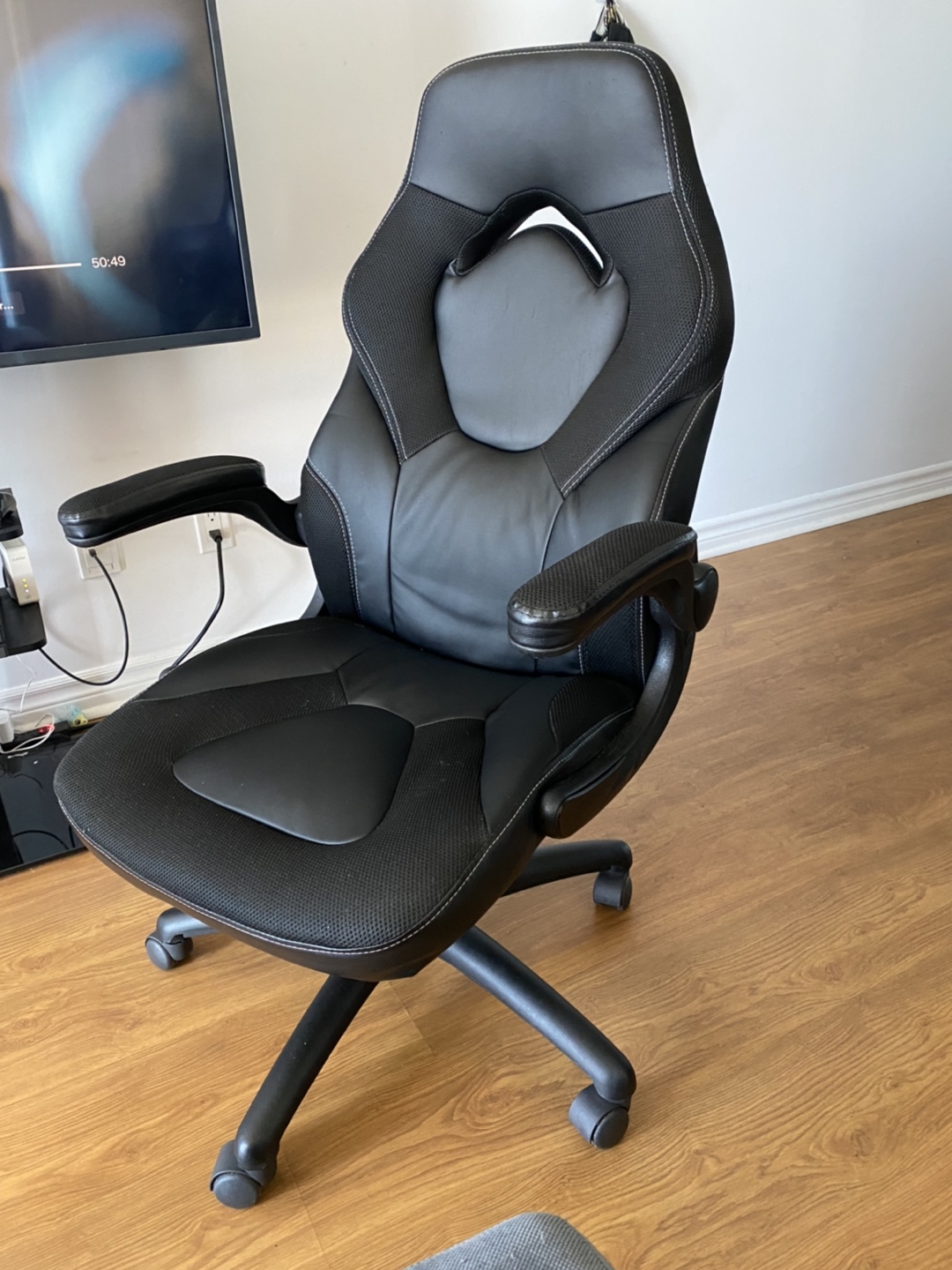 Gaming Chair. Office Desk(sold)