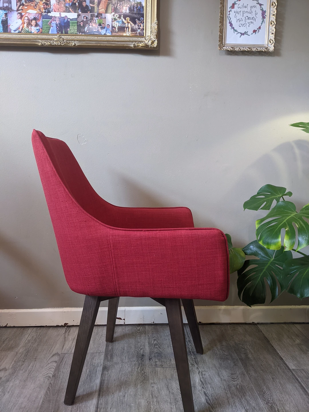 Red Upholstered Swivel Chair - photo 2