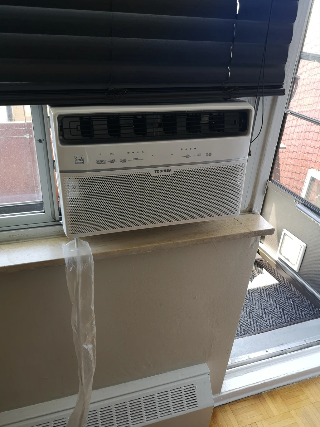 TOSHIBA AIR CONDITIONER - photo 3