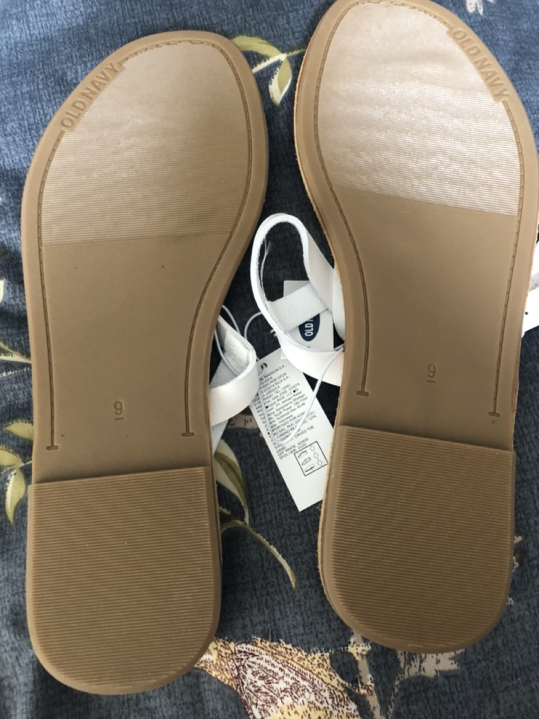 Old Navy White strap sandals - photo 5