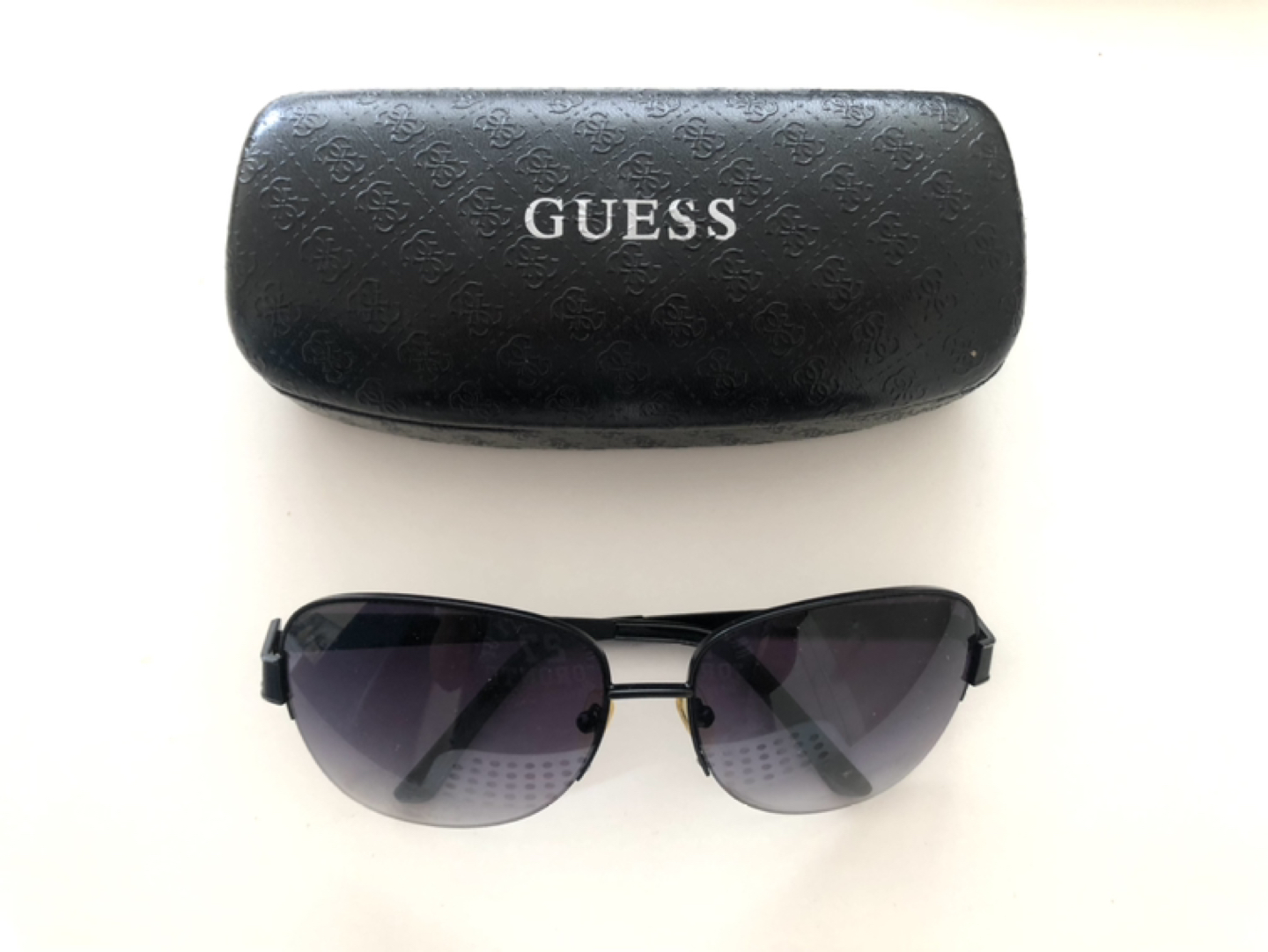 Guess Women’s sunglasses thumbnail
