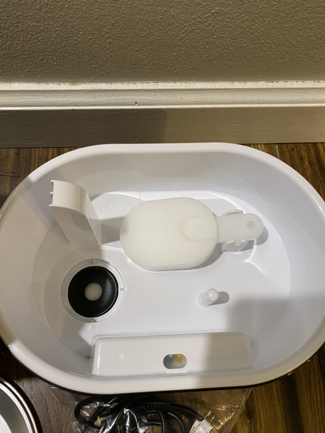 Humidifier & Essential Oil Diffuser - photo 4