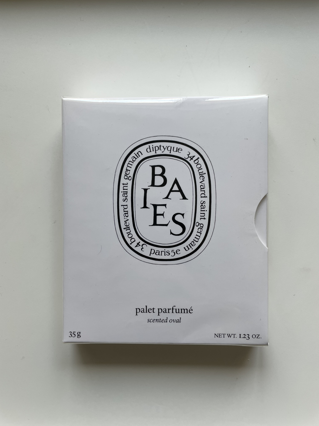 NIB Diptyque BAIES / BERRIES SCENTED OVAL