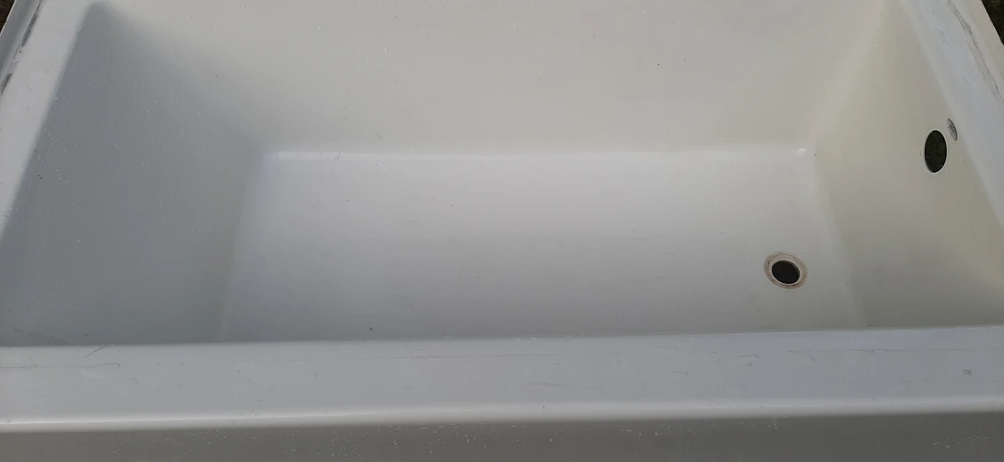 bathtub