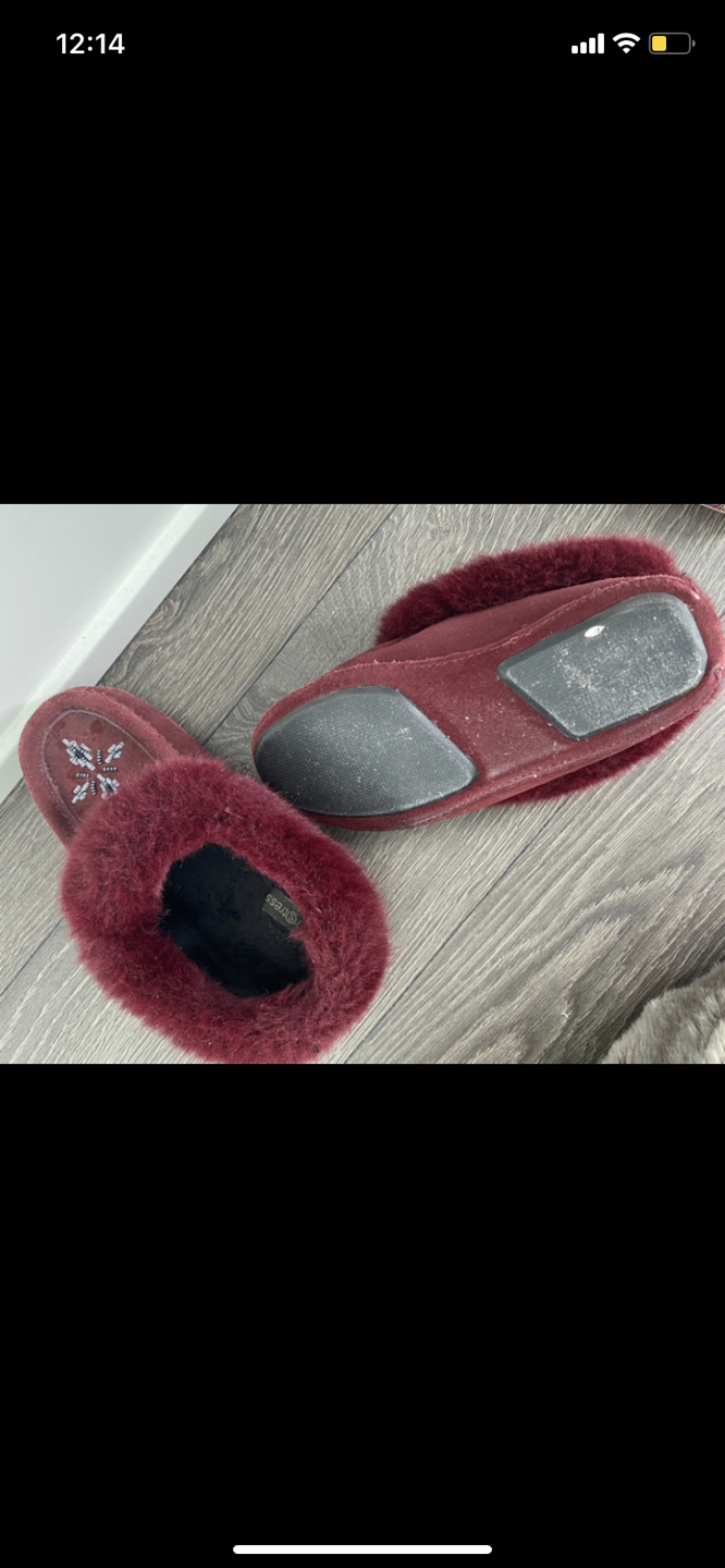 Maroon Fur Lined Moccasins - 6 image indicator(2)