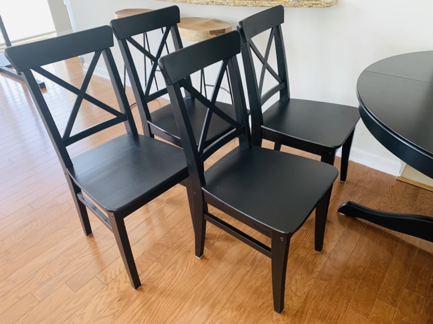 Black Extendable Dining Table + 4 Chairs (30% OF RETAIL PRICE) - photo 4