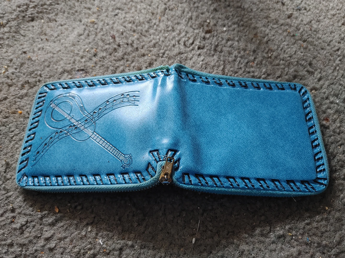 Music Wallet (both genders/non-binary)