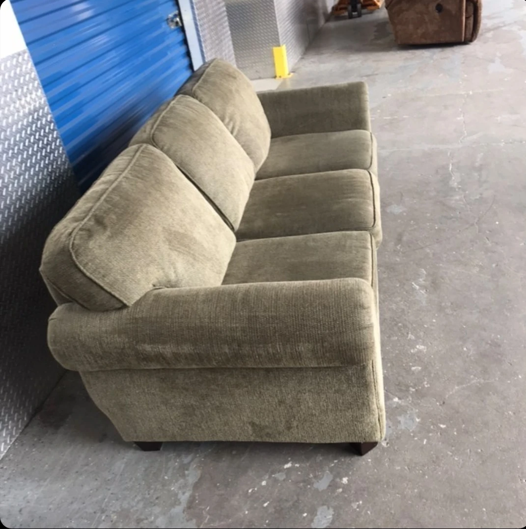 Free Delivery*🚚Excellent Condition Green Sofa - photo 2