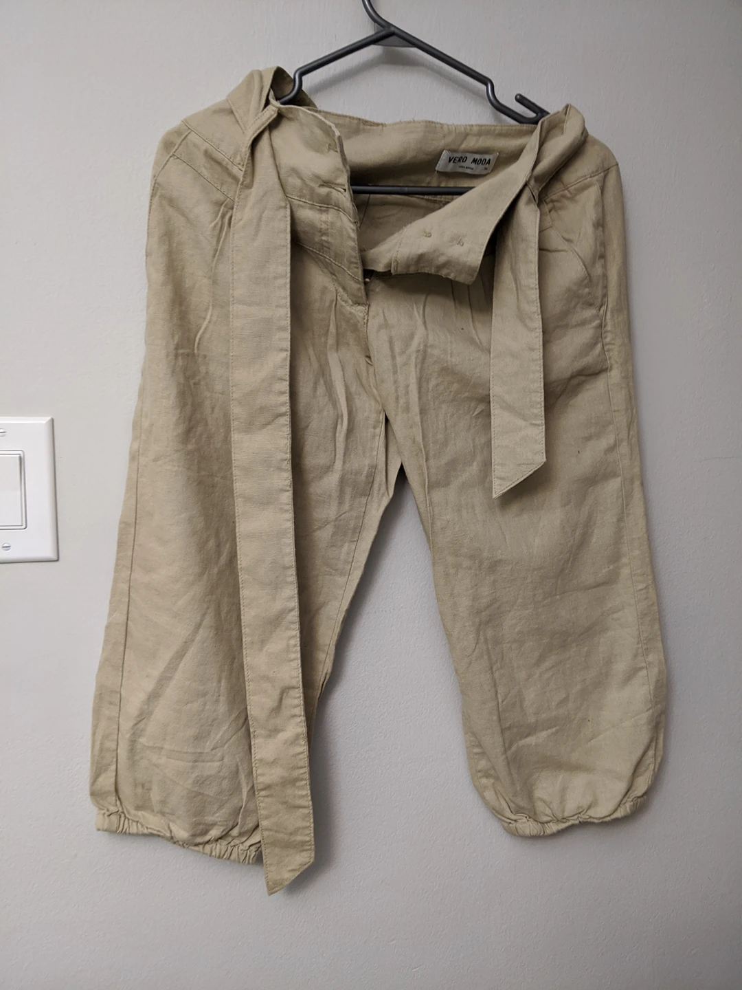 #moving out sale,.all needs to go image indicator(2)