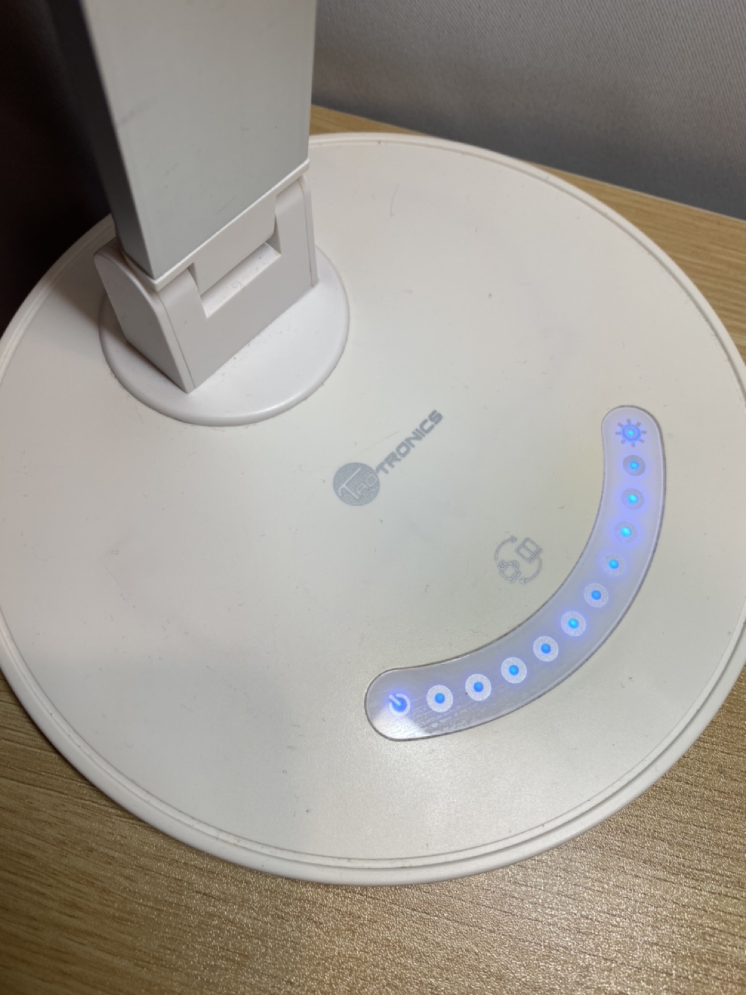 LED Desk Lamp - photo 2