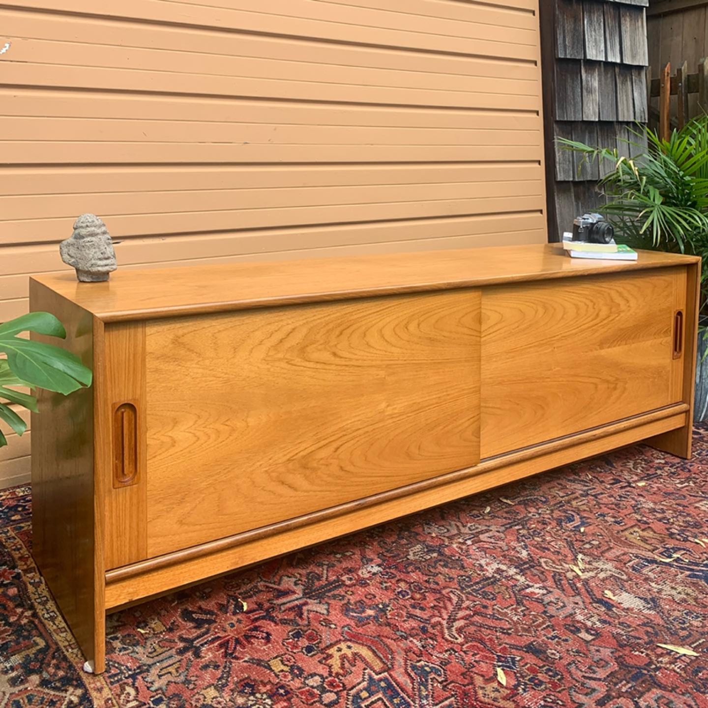 Teak MCM media unit thumbnail