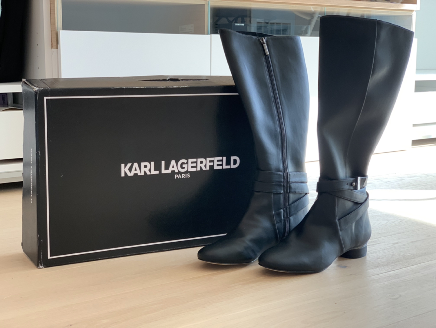 Karl Lagerfeld Fran3 Black BRAND NEW!