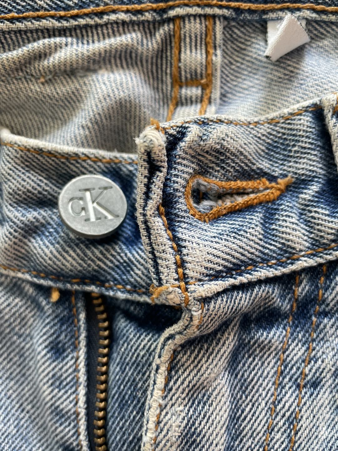 Size 2 - Vintage Calvin Klein  image indicator(5)