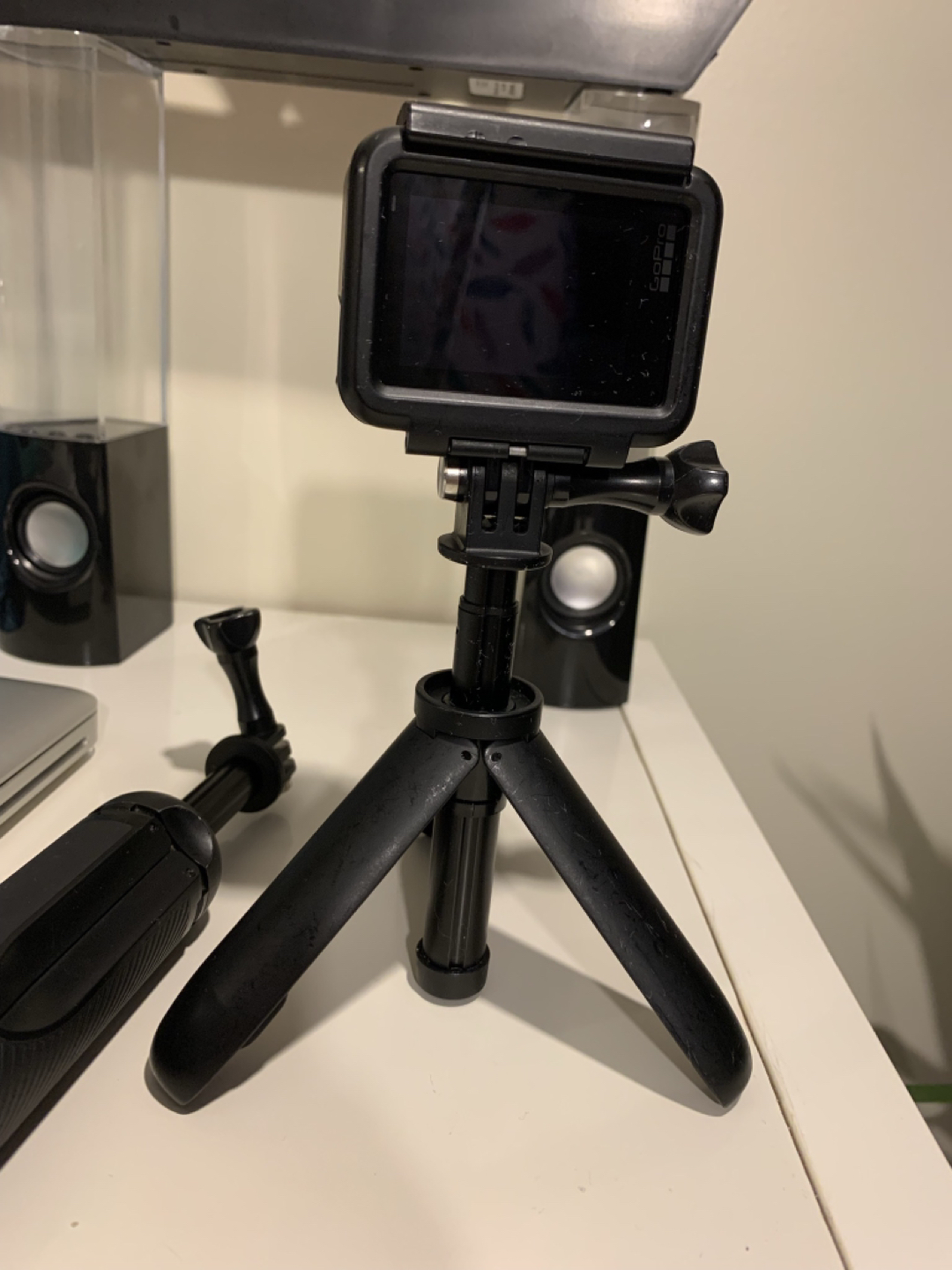 GoPro Hero 5 
Like new
